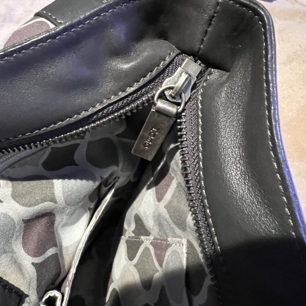 Hobo International Gray Leather Fold Over with dust bag - Picture 7 of 16